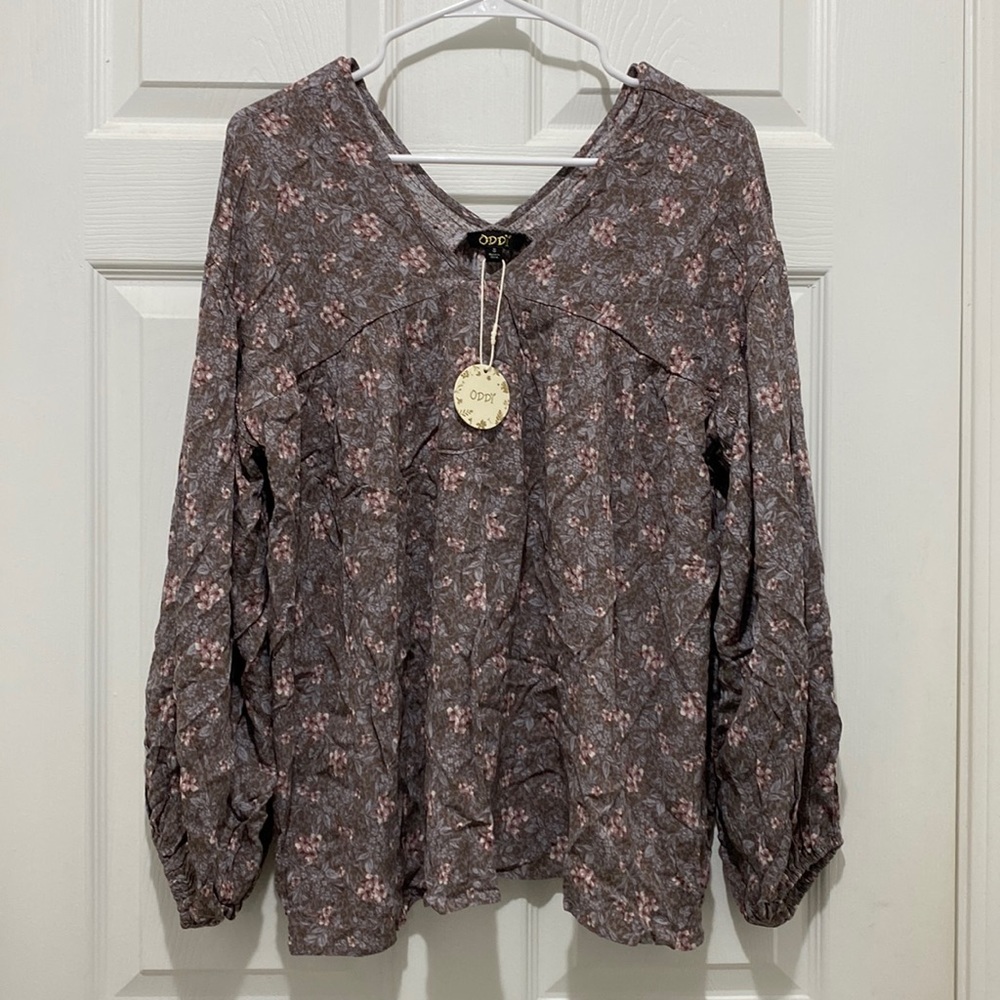 Oddy V-Neck Floral Top NWT